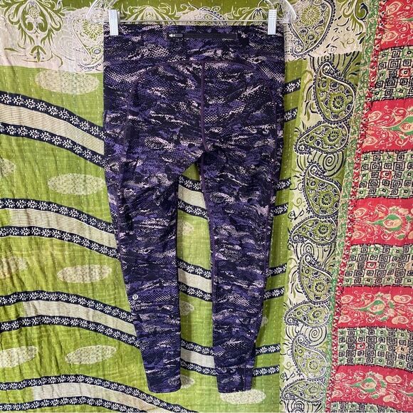 Lululemon Rip Wave Purple Thunder Black Speed Up Tight Full-On Luxtreme Size 8 - Picture 8 of 16